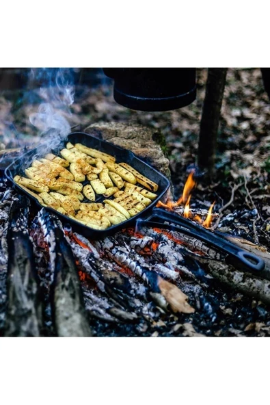 METAL SAPLI IZGARA TAVA 26X26 KALP FİGÜRLÜ	.LVECOKGT2626K0 - Resim 2