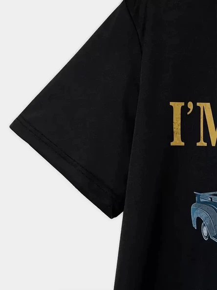 Erkek Vintage Araba Grafik T-Shirt - "Ben Yaşlı Değilim Ben Bir Klasiğim" Esprili Baskı  Nefes Alabilir Kumaş, Günlük Ya - 2