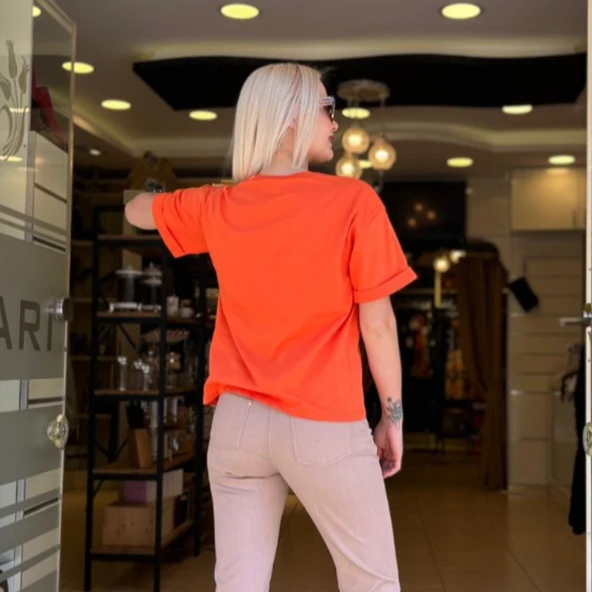 ÇİÇEK NAKIŞLI TİŞÖRT - Resim 6