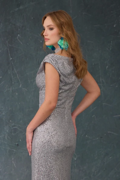 ELBISE UZUN HAKI PAYETLİ YIRTMACLI - Resim 8