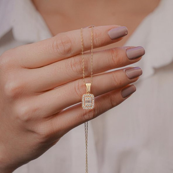 Baget Taşlı Altın Kaplama 925 Ayar Gümüş Kadın Kolye ürün görseli