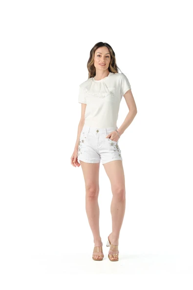 Kot Şort Beyaz Krıstal Taş Işlemeli ürün görseli