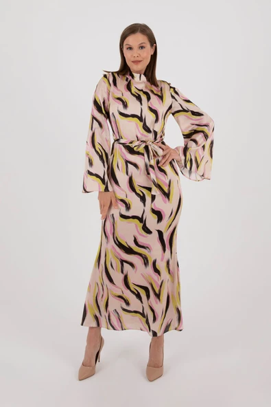 BEJ ELBİSE PEMBE SARI SİYAH RENKLERDE KARIŞIK DESENLİ UZUN KOLLU BELDEN KUŞAKLI - Resim 6