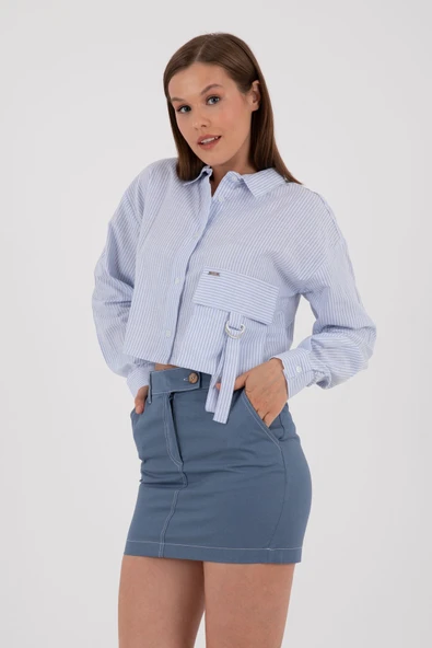 MAVİ  ÇİZGİLİ CROP GÖMLEK CEP DETAYLI - Resim 7