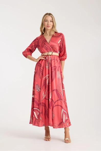 KIRMIZI RENK KARIŞIK DESENLİ SATEN KUMAŞ İÇİ ASTARLI ELBİSE ürün görseli 1