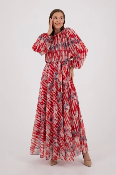 KIRMIZI RENKLİ LACİVERT DESENLİ KLOŞ ELBİSE  KARIŞIK DESENLİ UZUN KOLLU ÜSTÜ PLİSE ürün görseli 1