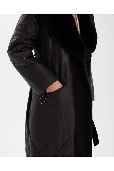 Siyah Kürk Yakali Kapitone Desenli Yünlü Kaşe Ve Puffer Manto - Resim 4