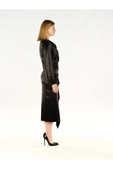 Siyah Uzun Saten Abiye Elbise - 4