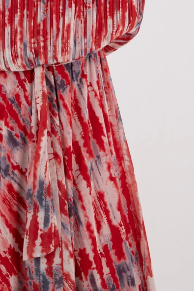 KIRMIZI RENKLİ LACİVERT DESENLİ KLOŞ ELBİSE  KARIŞIK DESENLİ UZUN KOLLU ÜSTÜ PLİSE - Resim 2