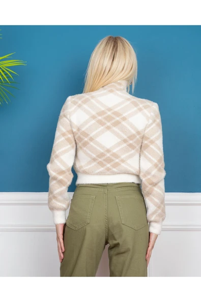 KUM BEJİ BEYAZ BALIKÇI YAKA BELİ LASTİKLİ ÇEK DESENLİ KAZAK - Resim 6
