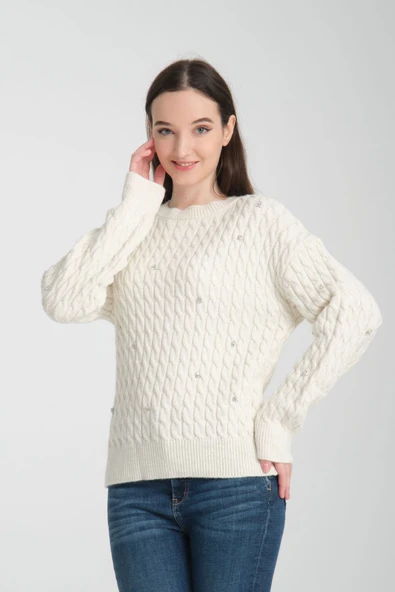 YÜN SAÇ ÖRGÜLÜ TAŞ İŞLEMELİ EKRU KAZAK ürün görseli