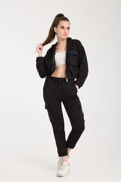 EŞOFMAN TAKIMI ALT ÜST SİYAH ÜST PARÇA FERMUARLI ALT PARÇA KARGO CEPLİ ÜST PARÇA KAPİŞONLU - Resim 2