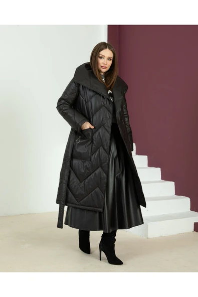 SİYAH DİK YAKA ZİKZAK DESENLİ PUFFER KABAN - 2