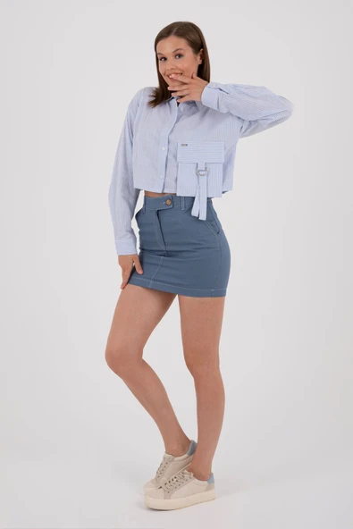 MAVİ  ÇİZGİLİ CROP GÖMLEK CEP DETAYLI - Resim 8