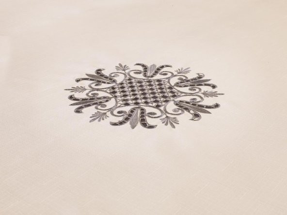 Lale Nakışlı Es Güpürlü Masa Örtüsü - 10