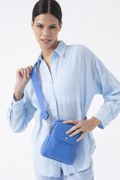 Benetton Saks Mavi Soft Line Deri Kadın Kol Çantası BNT 1479 - Resim 3