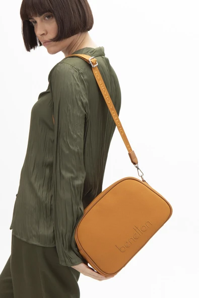 Benetton Hardal Nano Kadın Geniş Kol Çantası BNT 1590 - Resim 2