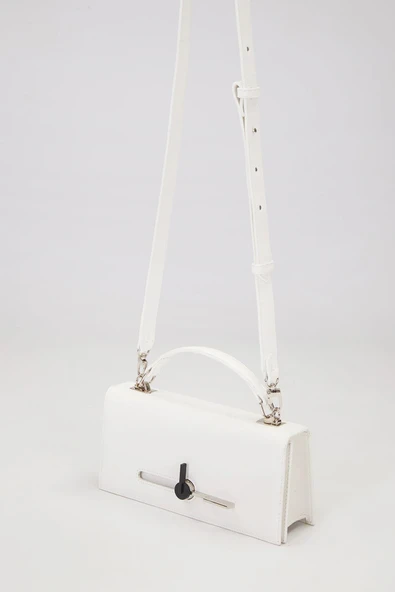 Levidor Beyaz Çevirmeli Kilitli Çok Amaçlı Omuz Çantası - Resim 3