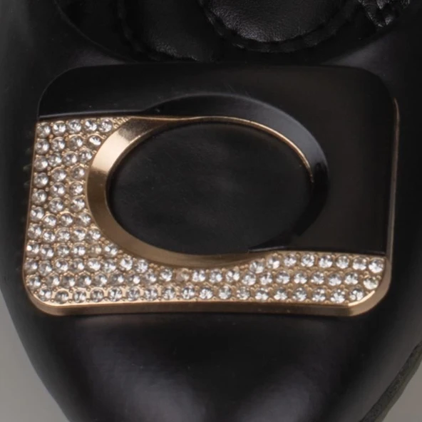 Trend Adımlar Siyah Taş Detaylı Klasik Kadın Babet - Resim 4