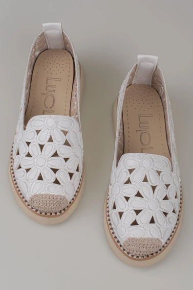 Trend Adımlar Beyaz Hasır Burunlu Kadın Delikli Yazlık Babet - Resim 5