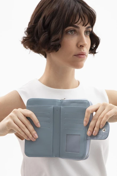 Benetton Mavi Monogram Eskitme Geniş Kadın Cüzdan BNT 1301 - Resim 3