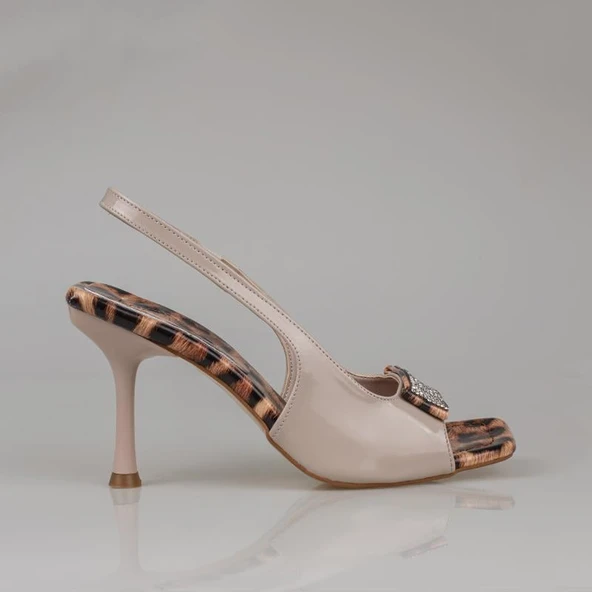 Trend Adımlar Krem Rugan Burnu Açık Leopar Taşlı Klasik Ayakkabı - Resim 2