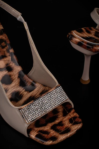 Trend Adımlar Krem Rugan Burnu Açık Leopar Taşlı Klasik Ayakkabı - Resim 6
