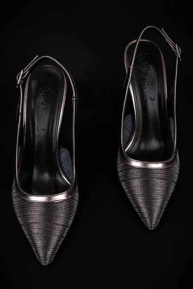 Trend Adımlar Platin Kadın Şeffaf Simli Klasik Topuklu Ayakkabı - Resim 5