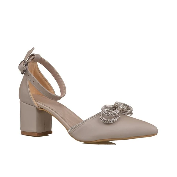 Trend Adımlar Krem Taşlı Fiyonk Detaylı Kadın Saten Klasik Ayakkabı