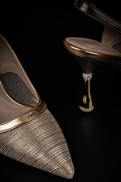 Trend Adımlar Gold Kadın Şeffaf Simli Klasik Topuklu Ayakkabı - Resim 5