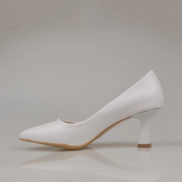 Trend Adımlar Beyaz Kadın Düz Klasik Orta Boy Topuk Ayakkabı - Resim 4