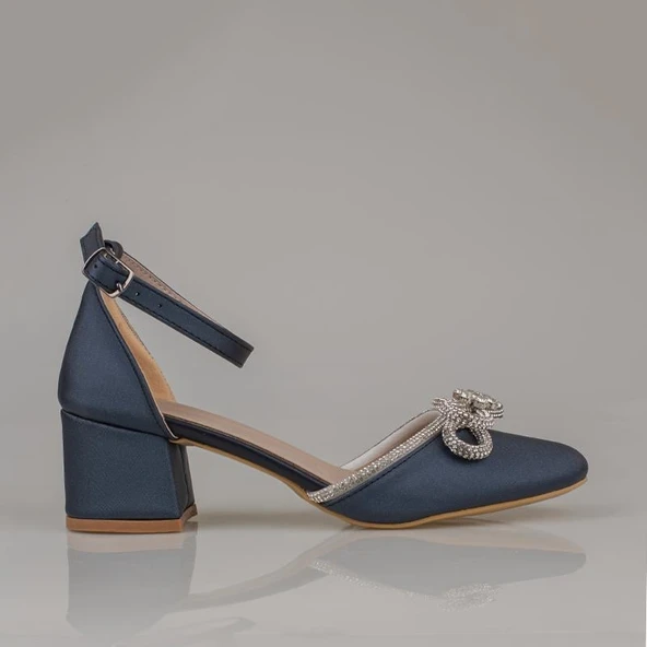 Trend Adımlar Mavi Taşlı Fiyonk Detaylı Kadın Saten Klasik Ayakkabı - Resim 2