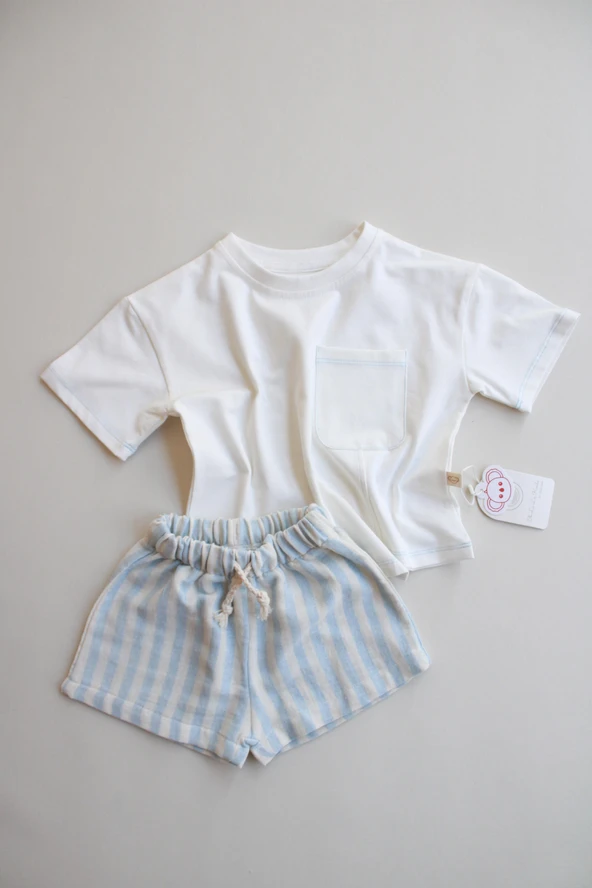 Mavi Kontrast Dikişli Asimetrik Şortlu Takım ürün görseli