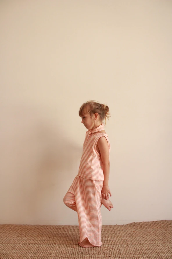 Fularlı Turuncu Çizgili Çapraz Şerit Detaylı Müslin Takım - Resim 2