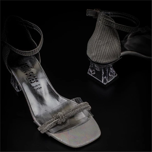 Trend Adımlar Beyaz Şeffaf Tek Bant Taşlı Kız Çocuk Klasik Ayakkabı - Resim 6