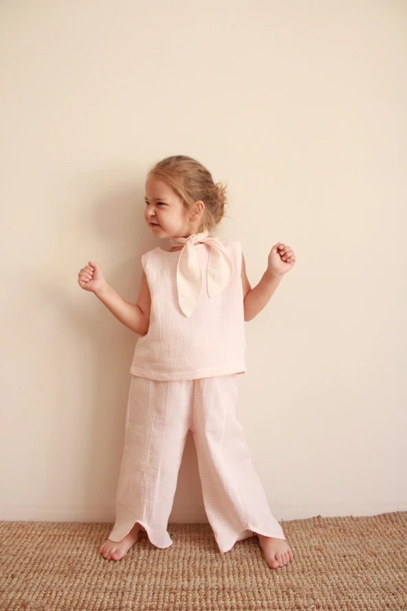 Fularlı Pembe Çizgili Çapraz Şerit Detaylı Müslin Takım - Resim 5