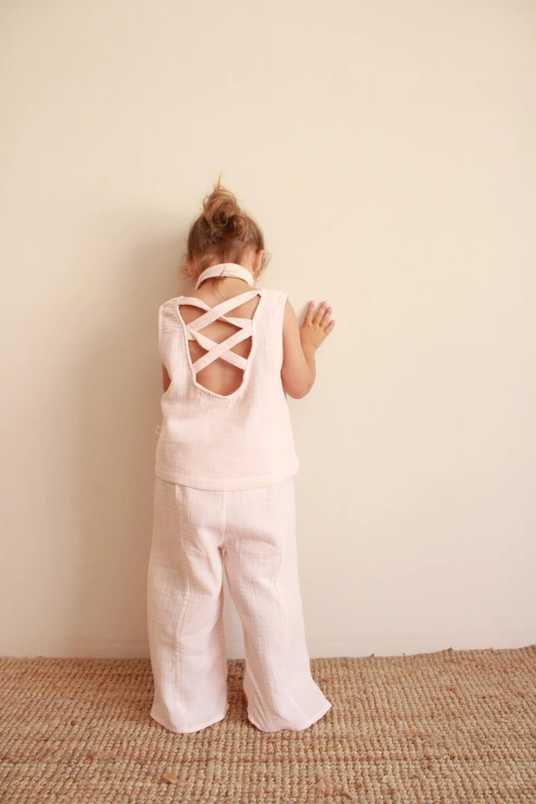 Fularlı Pembe Çizgili Çapraz Şerit Detaylı Müslin Takım - Resim 2