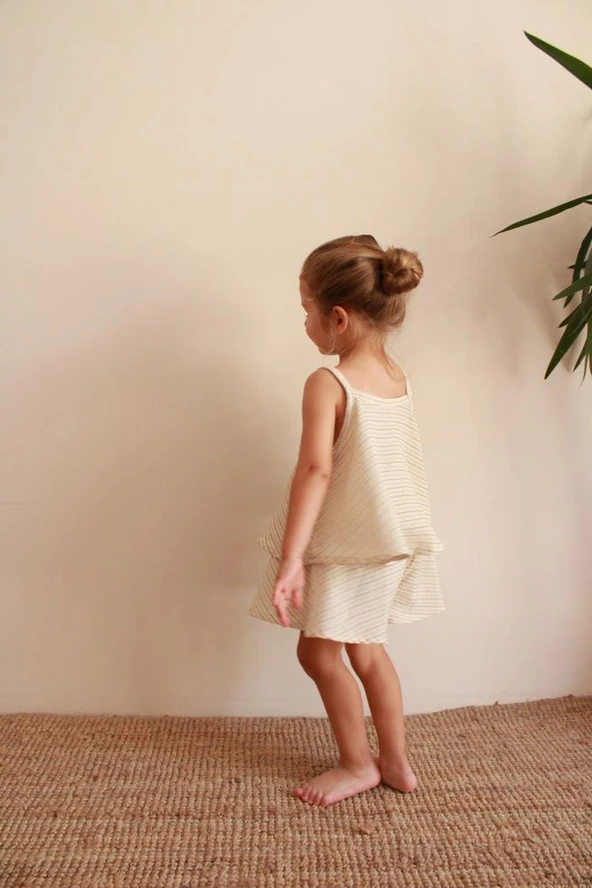 Haki Çizgili Volanlı Kız Askılı ve Şort Takım - Resim 4