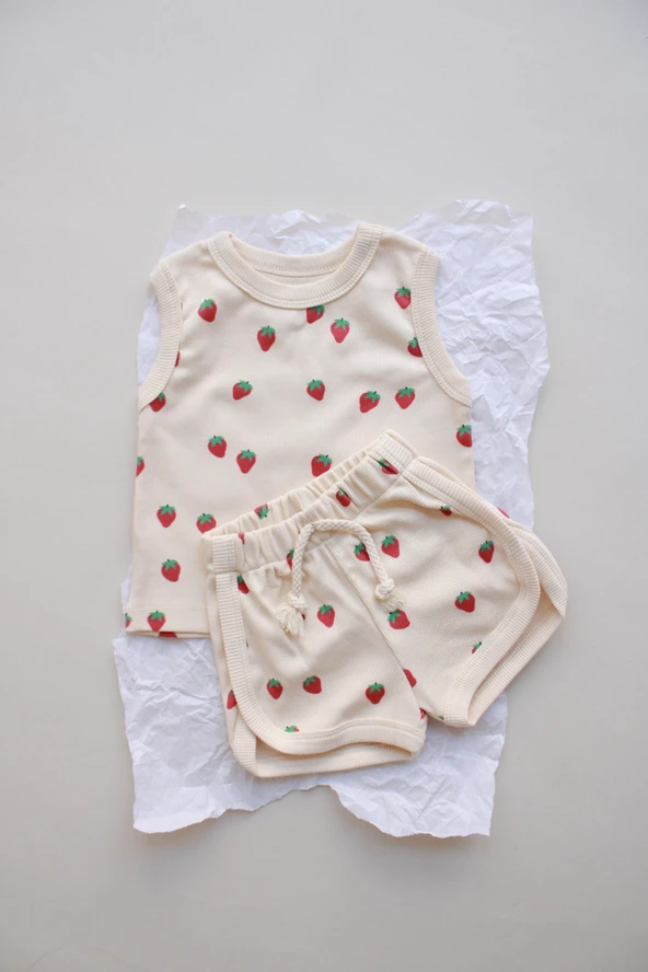 Çilek Baskı Kaşkorse Atlet Şort Takım ürün görseli