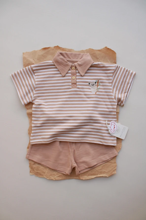 Koyu Bej Çizgili Koala Nakışlı Polo Yaka Şortlu Takım - Resim 6