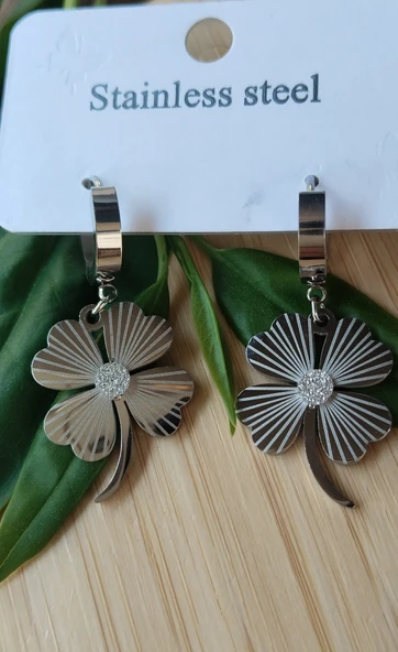 Monalisa Home Lüks Gösterişli Yonca Figürlü Sallantılı Küpe ürün görseli 1