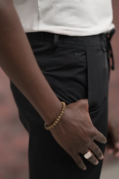 Regular Fit Likralı Paraşüt Kumaş Beli İplikli Ve Lastikli Jogger Pantolon - Resim 12