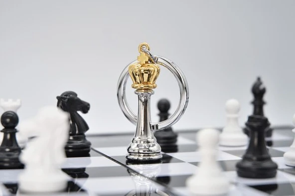 Metalmorphose King Chess Anahtarlık - 5
