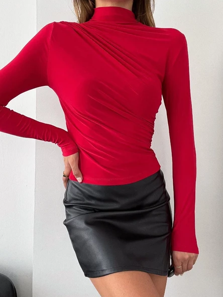 Kadın Uzun Kollu Omuz Büzgü Detay Vanezia Kumaş Bluz ürün görseli