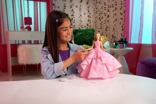 Mattel Universal Wicked Deluxe Glinda Moda Bebeği ve Aksesuarları - 3