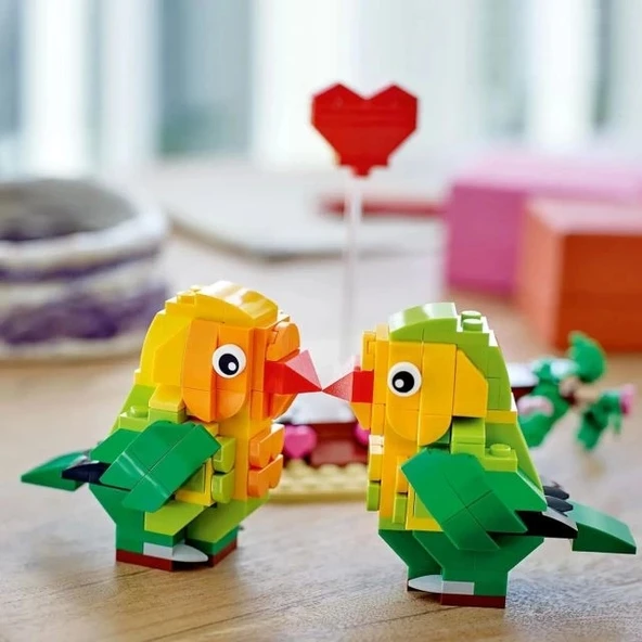 LEGO Valentine Lovebirds Yapım Oyuncak Seti 40522 - 5