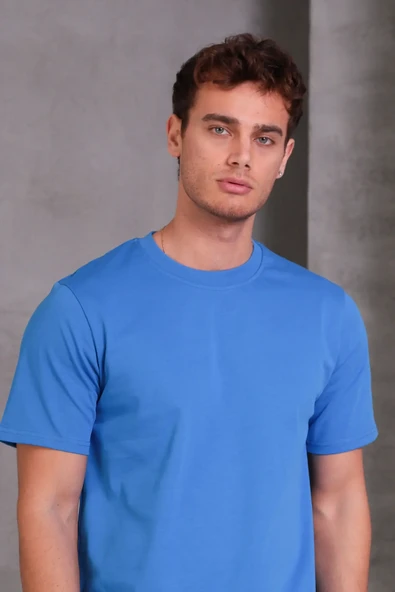 Erkek Relax Fit Bisiklet Yaka %100 Pamuk Rahat Kesim Basic Tişört ürün görseli