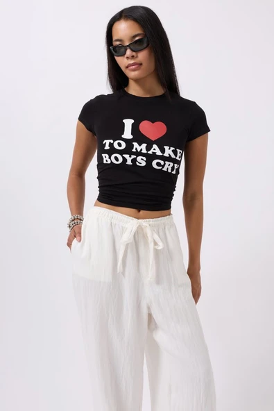 Nakış Detay Baskılı Crop T-Shirt ürün görseli