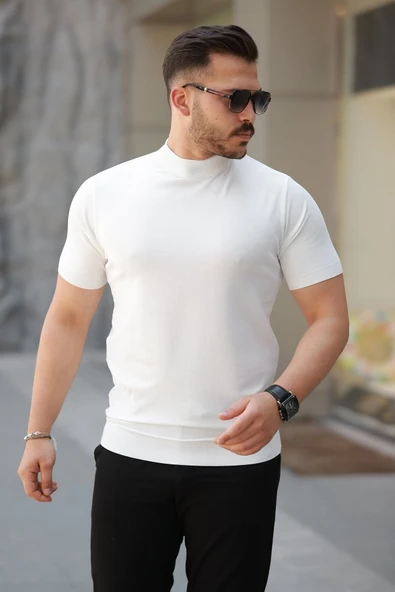 Erkek Yarım Balıkçı Yaka Kısa Kollu Tişört ürün görseli