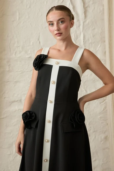 Siyah Güllü Askılı Elbise - Resim 3